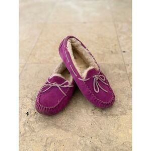 UGG Australia Dakota Purple Suede Moccasin Slippers Sheepskin Lining Size 5 Cozy